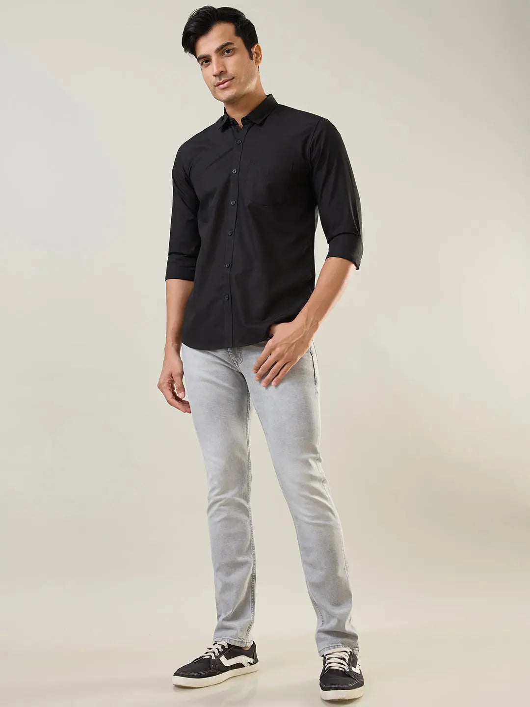 Black Solid Regular Fit Shirt TIM PARIS