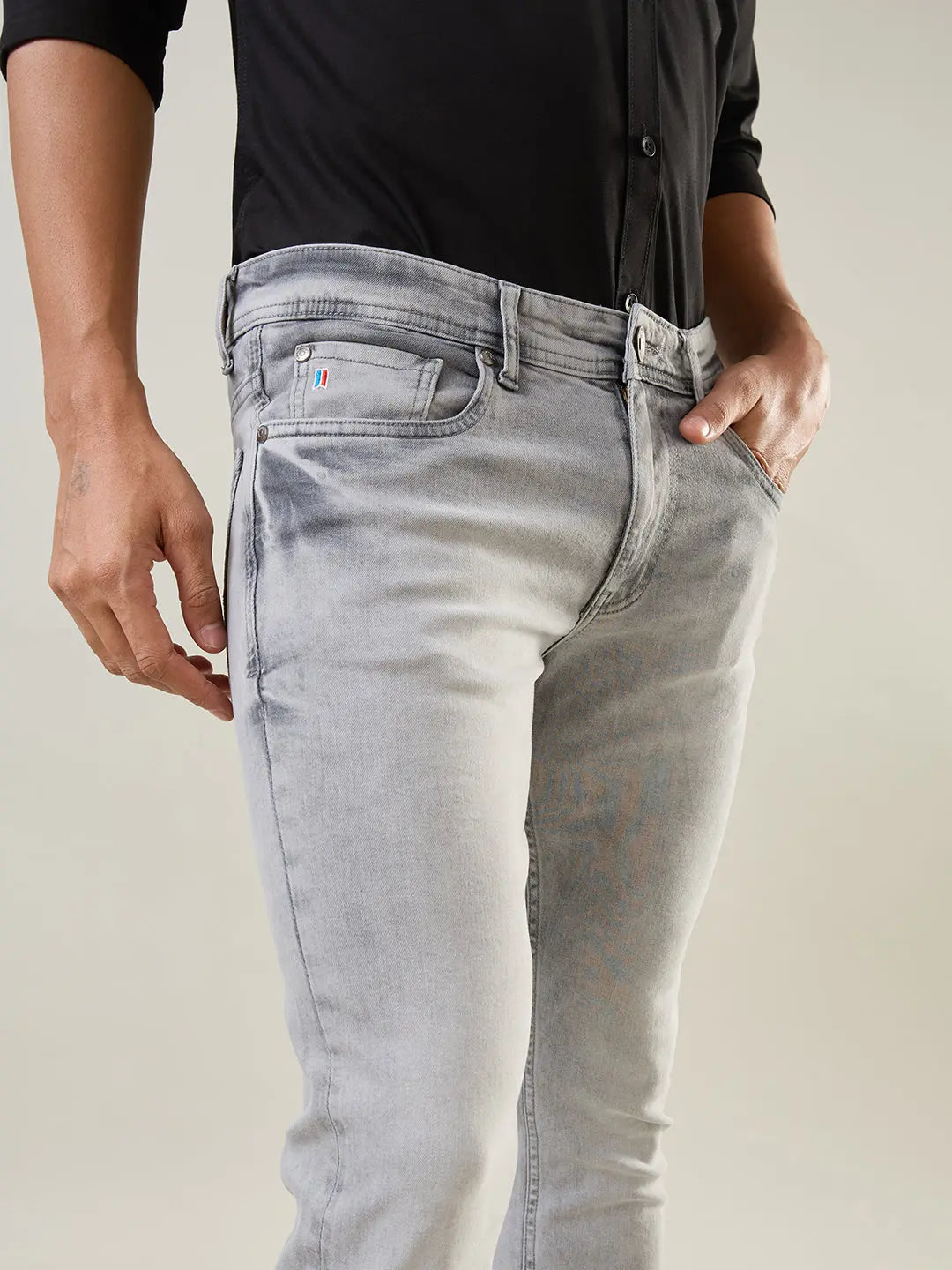 Light Cloud Ferdinand Slim Tapered Jeans TIM PARIS