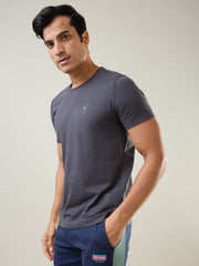 Black Oyester Solid T-Shirt